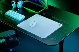Razer Atlas Premium 強化玻璃遊戲滑鼠墊