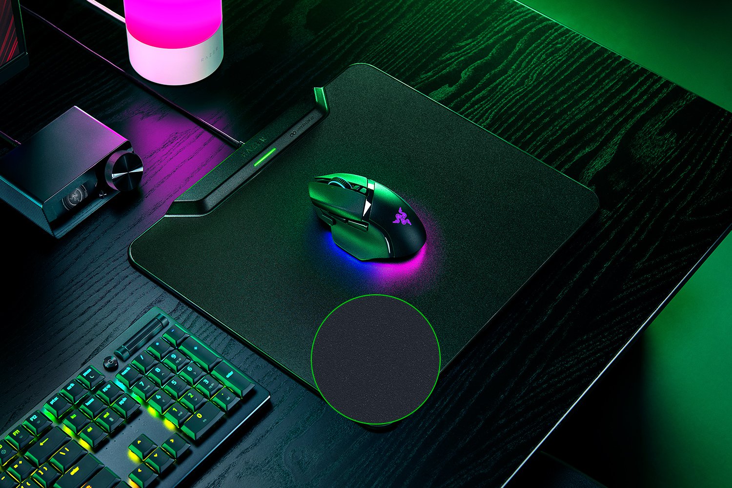 Razer HyperFlux V2 Wireless Charging System 無線充電系統 滑鼠墊