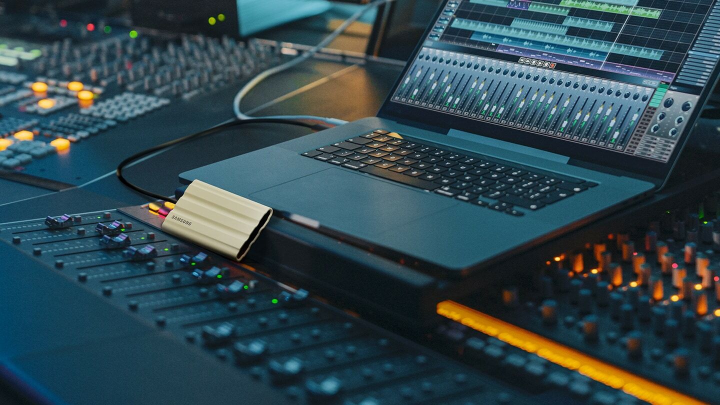 Samsung T7 Shield External SSD 外置儲存裝置 (MU-PE4T0S)